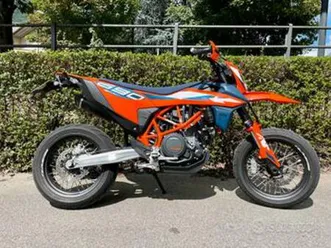 ktm 690 smc r solo 3.500 km