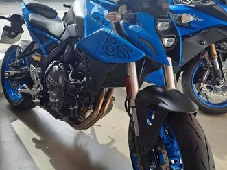 suzuki gsx 8 s