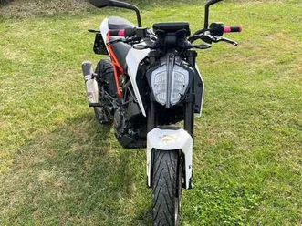 ktm 125 duke bianco