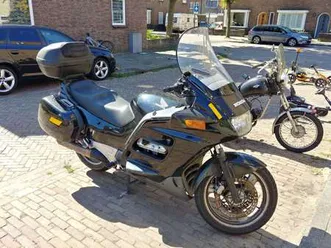 st 1100