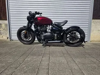 triumph bonneville bobber