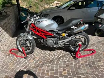 ducati monster 1100