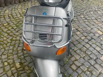 vespa et2 50/2t c16 baujahr.09.2000 4600km