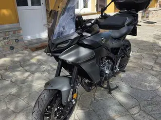 yamaha tracer 9 verde