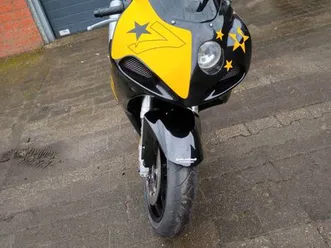 suzuki gsxr 750