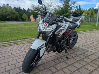 kawasaki z 900