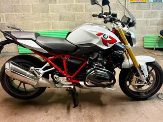 ② bmw r1200r lc (carnet d'inspection complet)