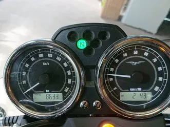 moto guzzi v7 750 stone