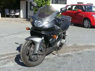 yamaha yzf 600