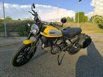 ducati scrambler icon 800 my18 giallo