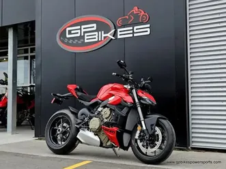 2024 ducati streetfighter v4 red