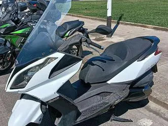kymco downtown 300i bianco