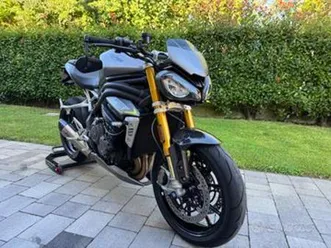 triumph speed triple 1200 rs