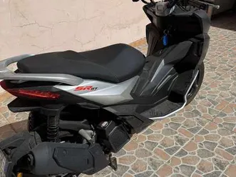 aprilia sr gt 125