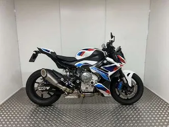 bmw m 1000 r light white/m motorsport btw voertuig wit