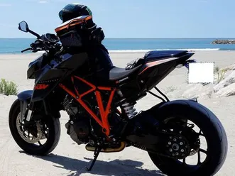 ktm 1290 super duke 1290 r