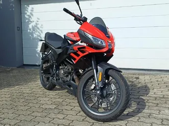 aprilia tuono 125