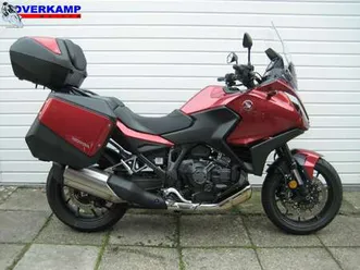 honda nt 1100 nt1100d rood