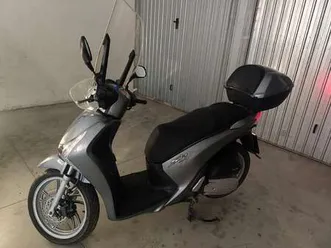 honda sh 150 absi argento