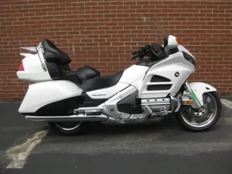 2014 honda gl1800 gold wing - adopted by sir roger “the road war