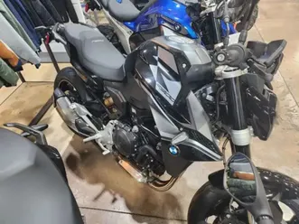 2025 bmw f 900 r triple black 900 r