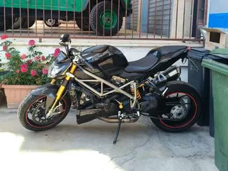 ducati streetfighter v2s1098 nero