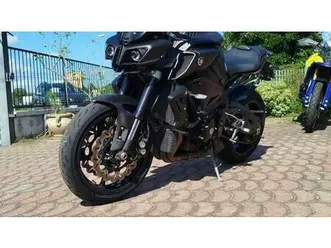 vendo yamaha mt-10 (2017 - 20) usata a alice castello (codice 9815186) - moto.it