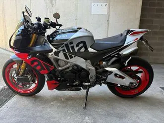 aprilia tuono factory v4 1100 rosso