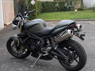 triumph street triple 675
