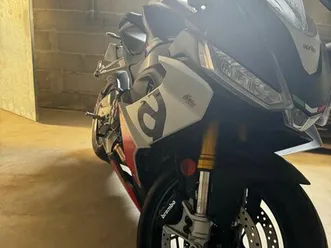 aprilia rs 660 – 2024 – 3000 km – excellent état – carnet complet 35kw 35 kw a2