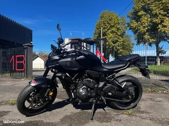 yamaha mt-07 y-amt 35kw 689 cm3