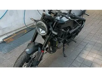 vendo husqvarna svartpilen 125 (2021 - 23) usata a piacenza (codice 9816154) - moto.it