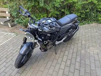 husqvarna svartpilen 401 - a2 bike