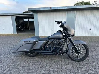 harley-davidson street glide