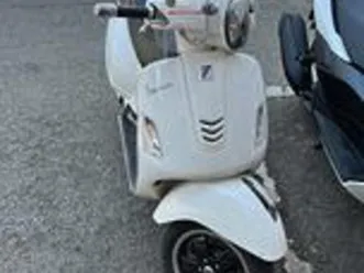 vespa gts super 300