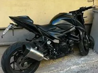 suzuki gsxs750