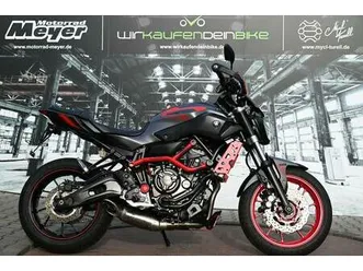 yamaha mt-07 moto cage akra.
