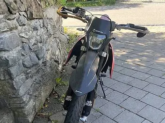 malaguti xsm 125 canton grisons -