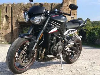 triumph street triple 765 rs nero