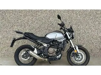 vendo voge trofeo 300acx scrambler (2021 - 25) usata a savigliano (codice 9817546) - moto.it
