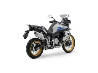 voge 900 ds 2025 modrá/stříbrná