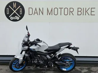 yamaha mt-09 y-amt 35 kw 2025 900 cm3 | moto roadster | 153 km | gris | 14320 st andre sur orne