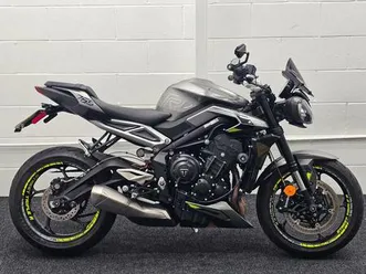 triumph street triple 765 r