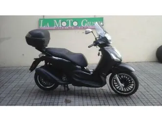 vendo piaggio beverly 300 i.e. police abs-asr (2017 - 20) usata a lucca (codice 9819171) - moto.it