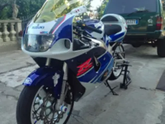 suzuki gsxr srad 750
