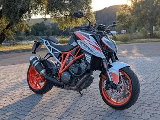 ktm 1290 superduke r