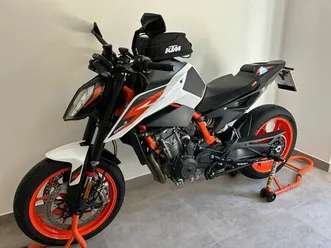 ktm 890 duke r mit techpack, akrapovic, griffheizung
