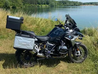 bmw r1250 gs triple black