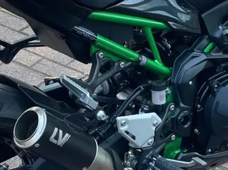 ② moto kawasaki z900