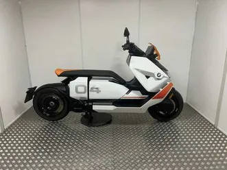 bmw ce 04 light white btw voertuig wit